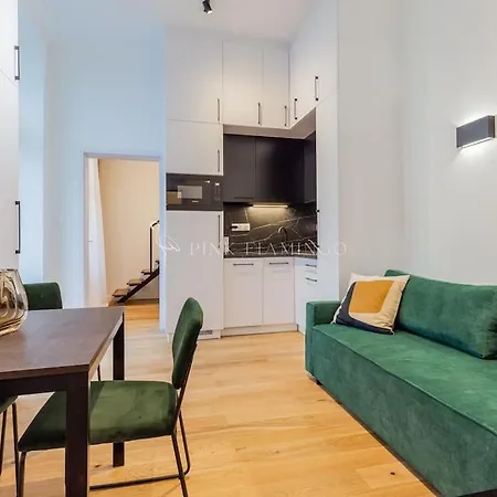Appartement Elegant Near Hungarian Museum By Pink Flamingo